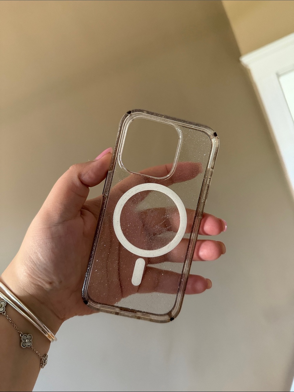MagSafe Clear Glitter iPhone 15 Pro case with Magnetic charge compatibility